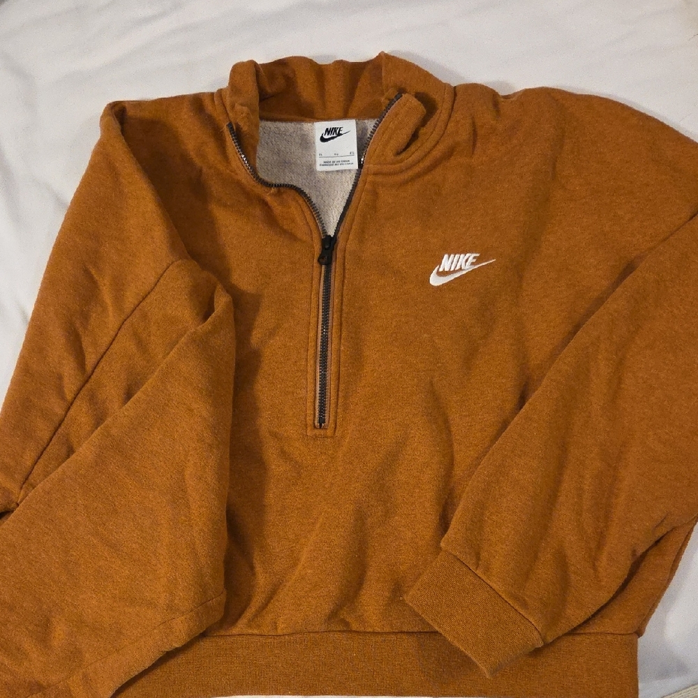 Nike 1/2 Zip Crop Size XL